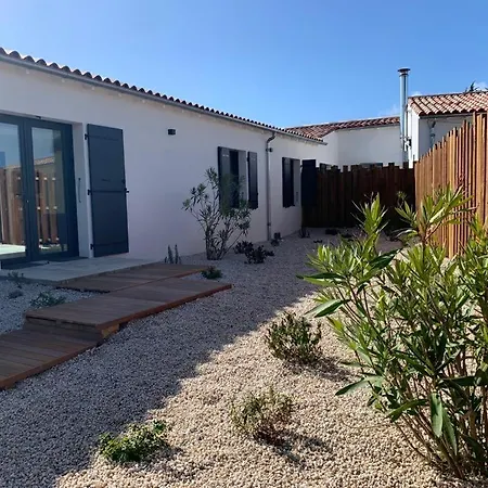 Le moulin des sables, maison rétaise. Hébergement de vacances *