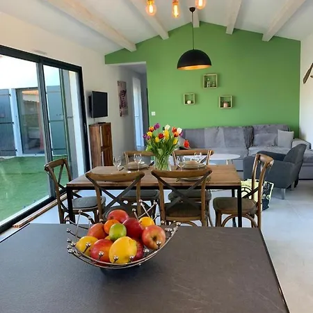 Le Moulin Des Sables, Maison Retaise. * La Flotte